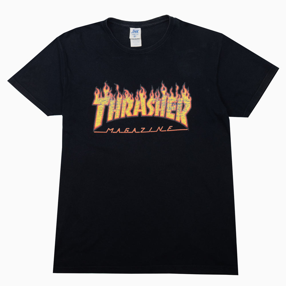 Schwarzes Vintage T-Shirt von JHK mit großem Thrasher Magazine Print im Skate-Style, unisex, Größe M
