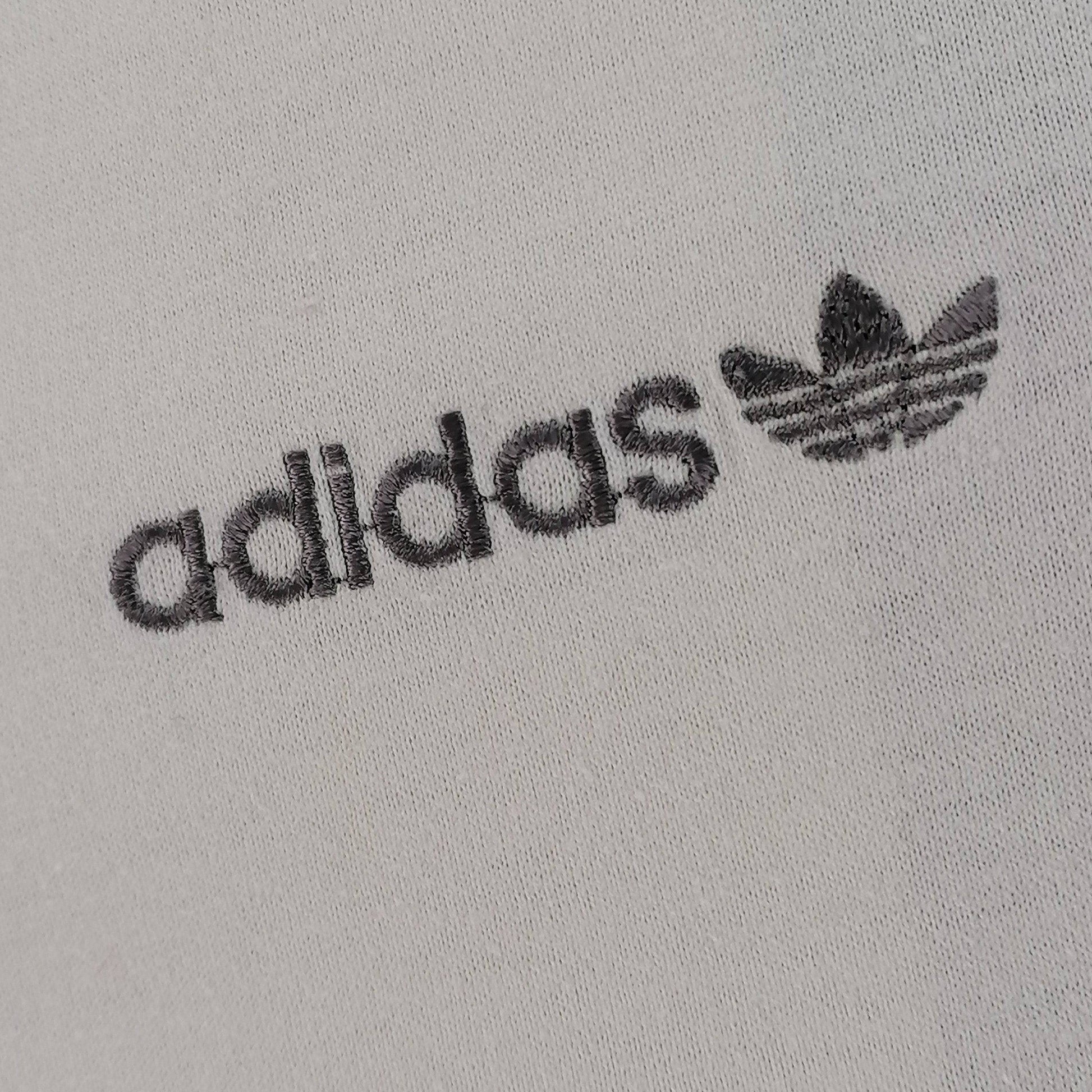 Vintage Adidas T-Shirt - Alleycat Stardust