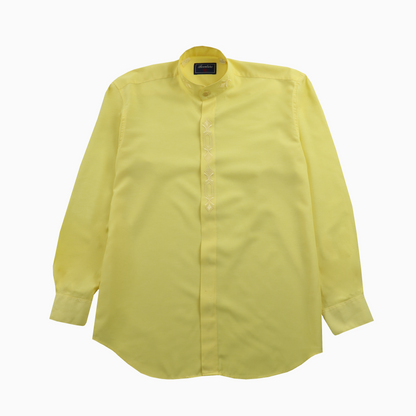 Vintage 90s Adventure Embroidered Shirt L – Vorderansicht